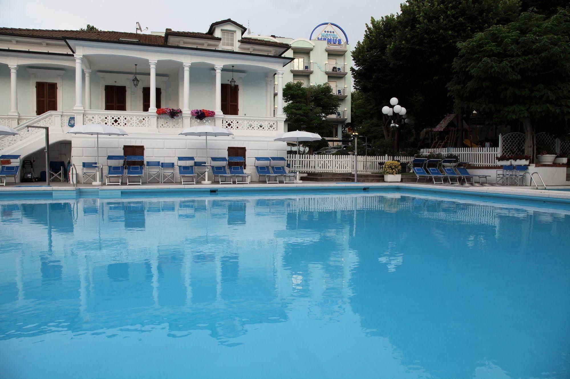 Hotel Venus Габичче-Маре Экстерьер фото